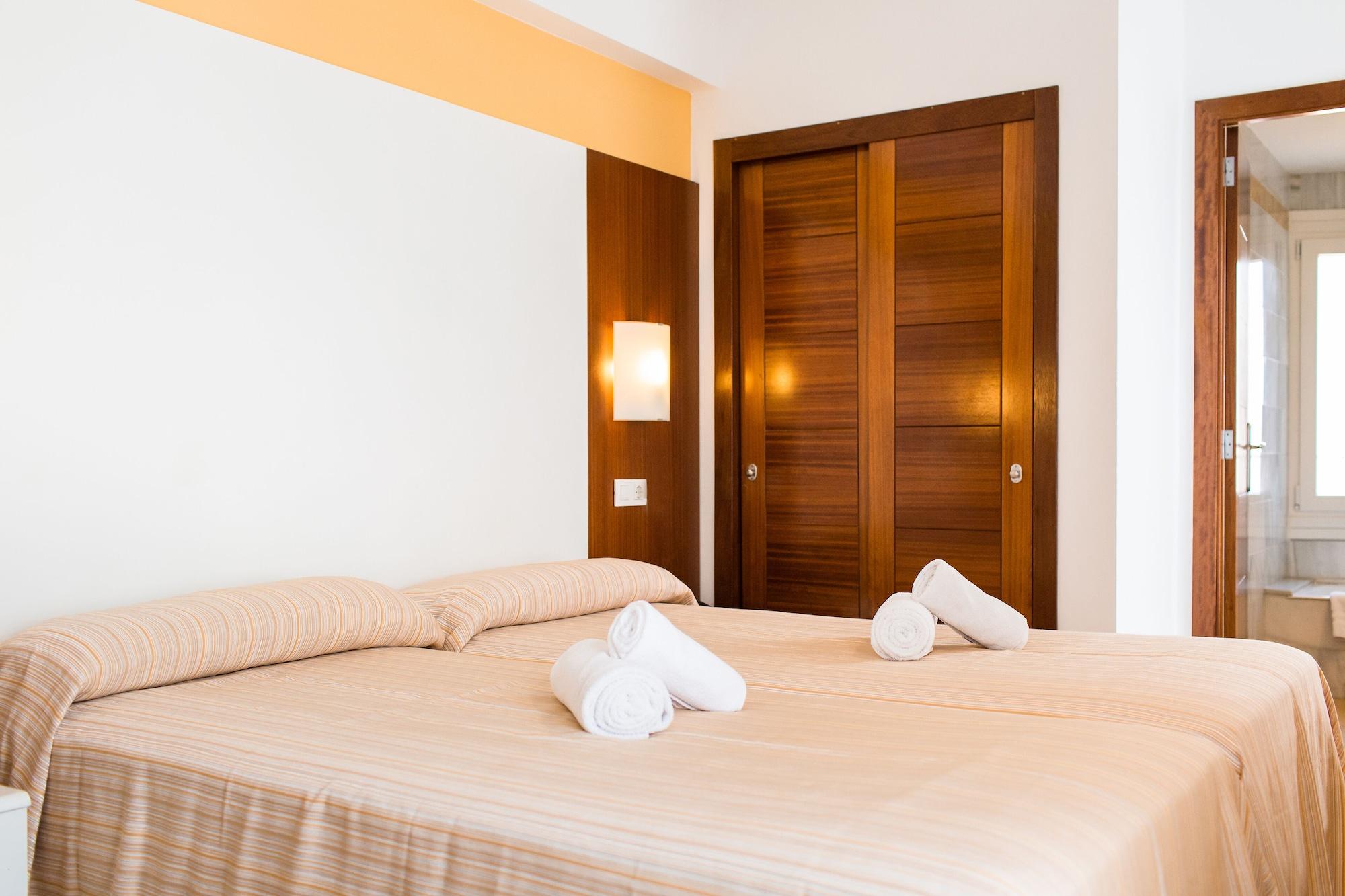 Sagitario Hostal Ciutadella Ciutadella  Extérieur photo