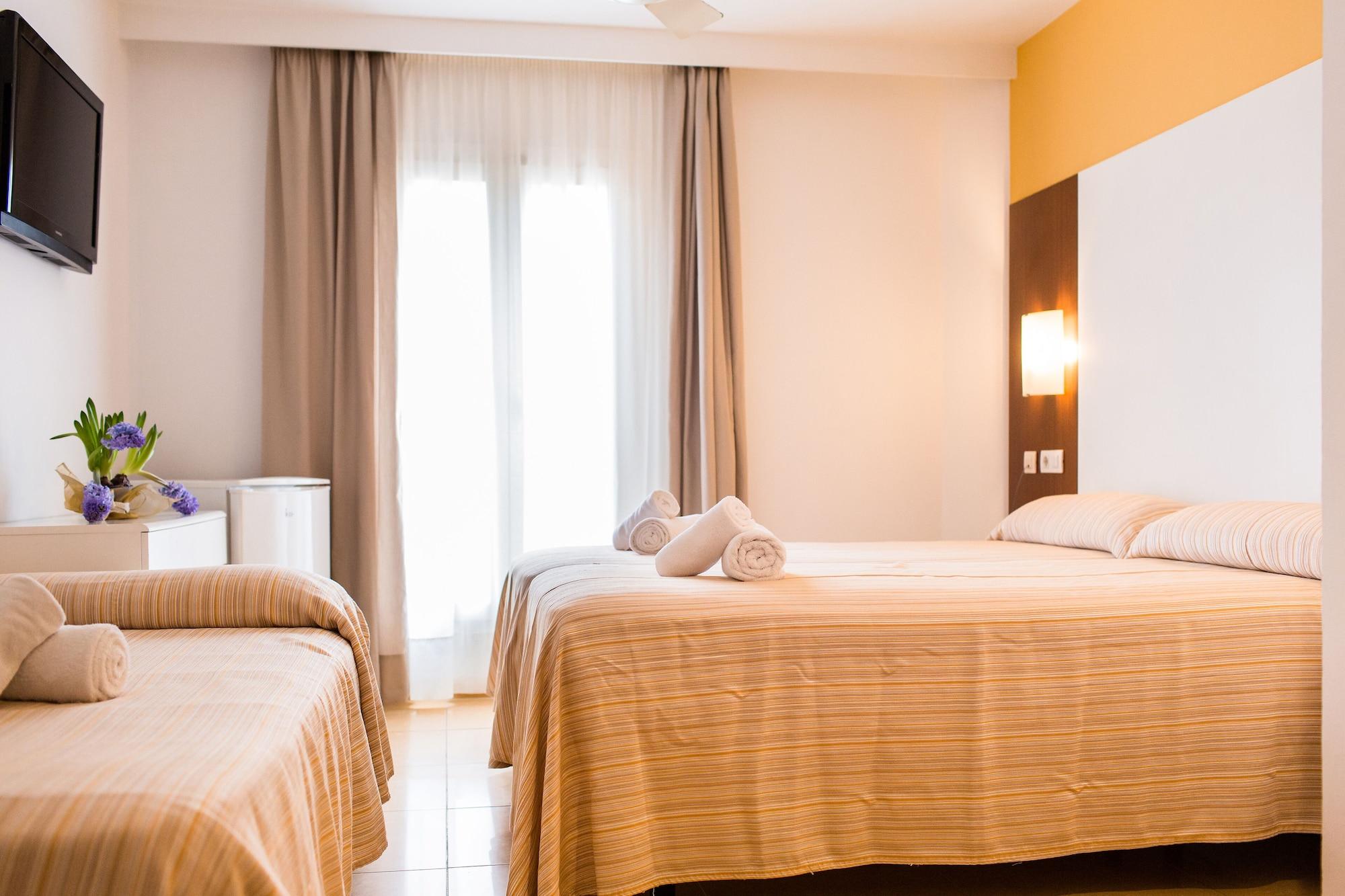 Sagitario Hostal Ciutadella Ciutadella  Extérieur photo