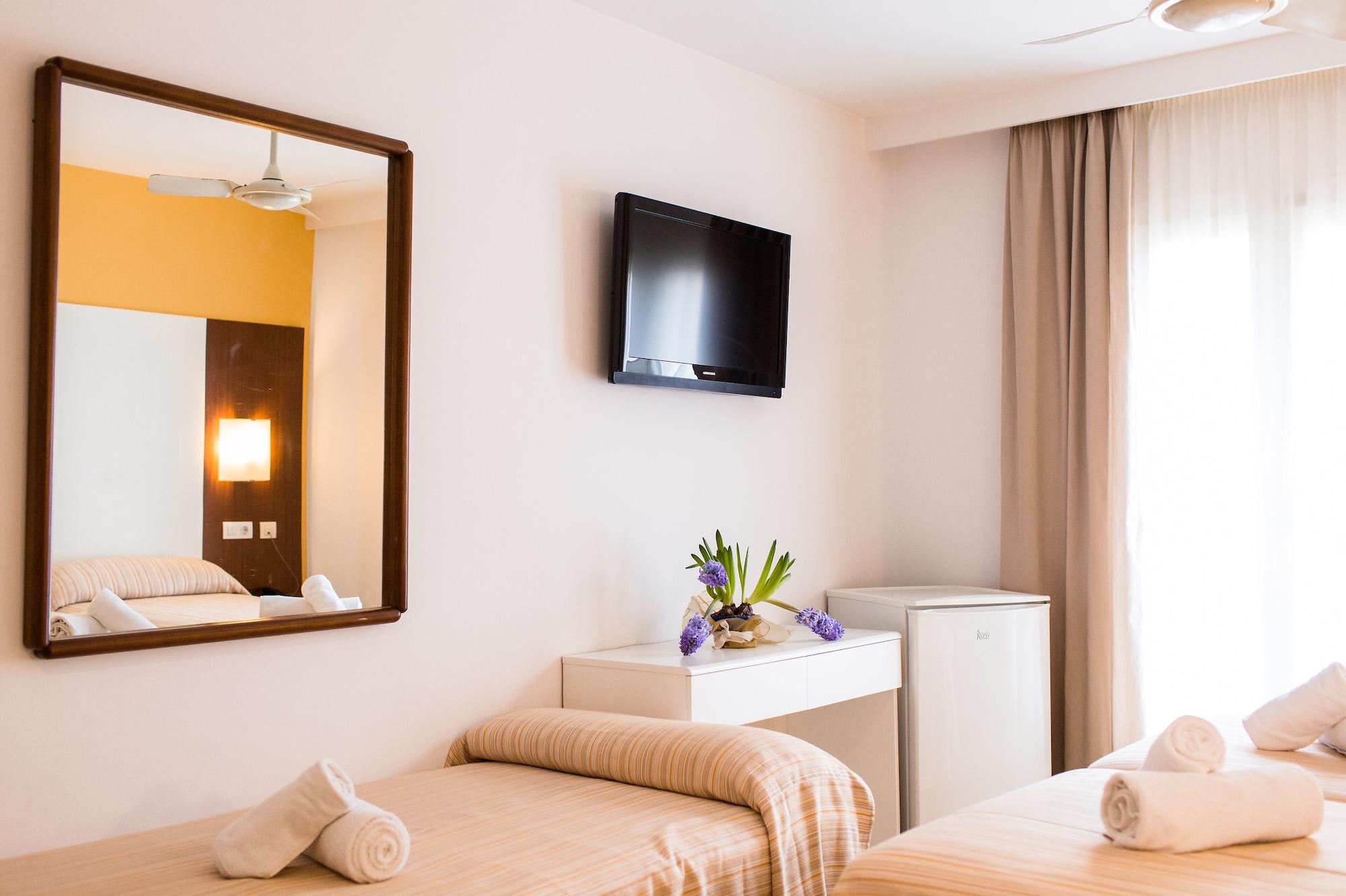 Sagitario Hostal Ciutadella Ciutadella  Extérieur photo