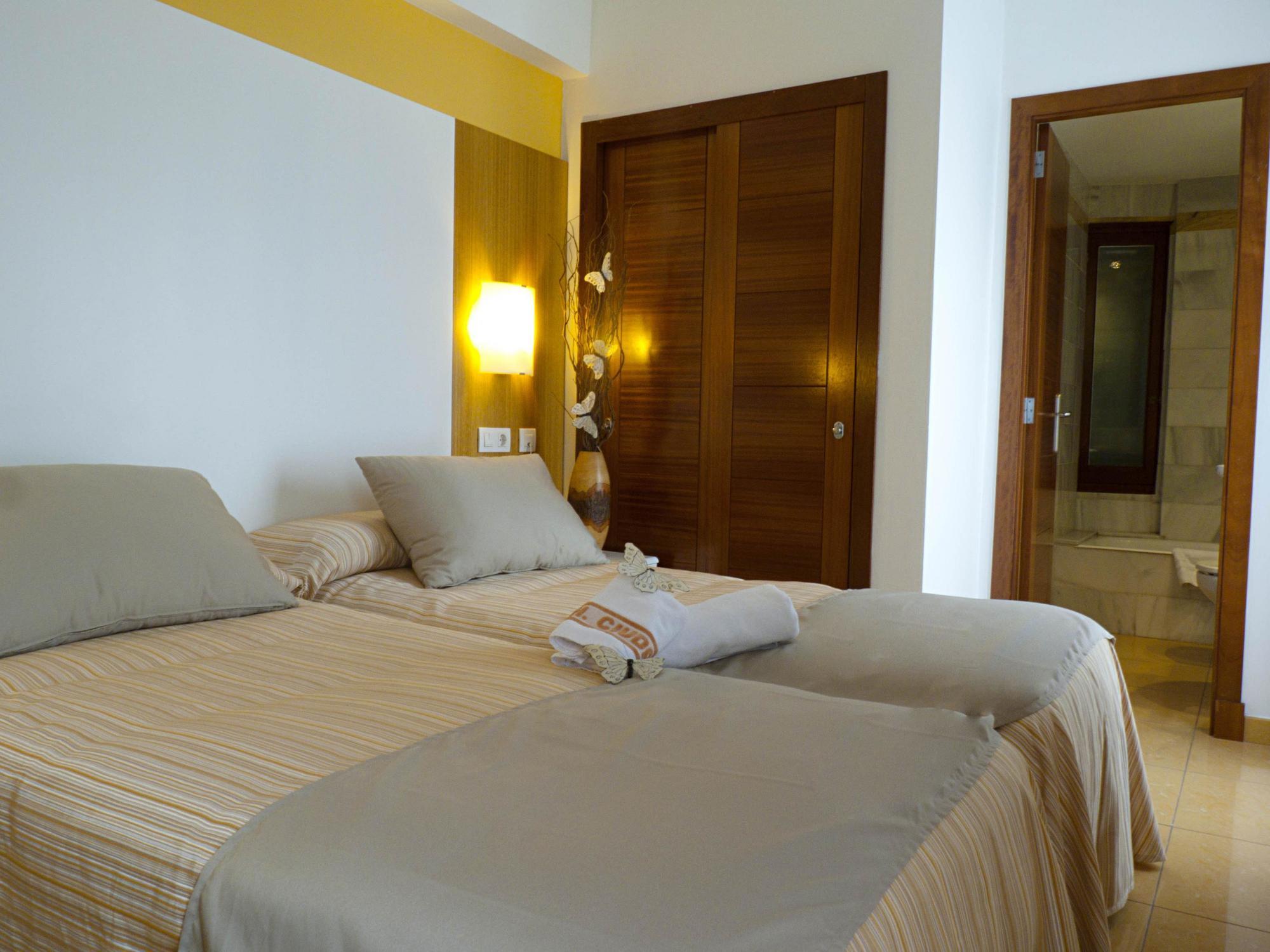 Sagitario Hostal Ciutadella Ciutadella  Extérieur photo